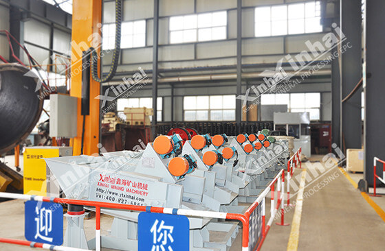 Xinhai linear vibrating screen.jpg Xinhai linear vibrating screen.jpg